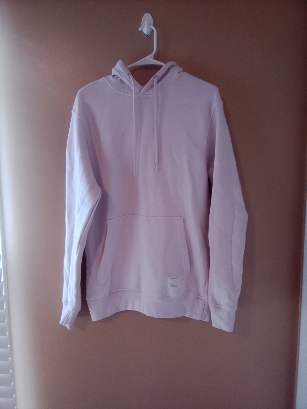 Men's Light Pink Pullover Hoodie with Kangaroo Pocket